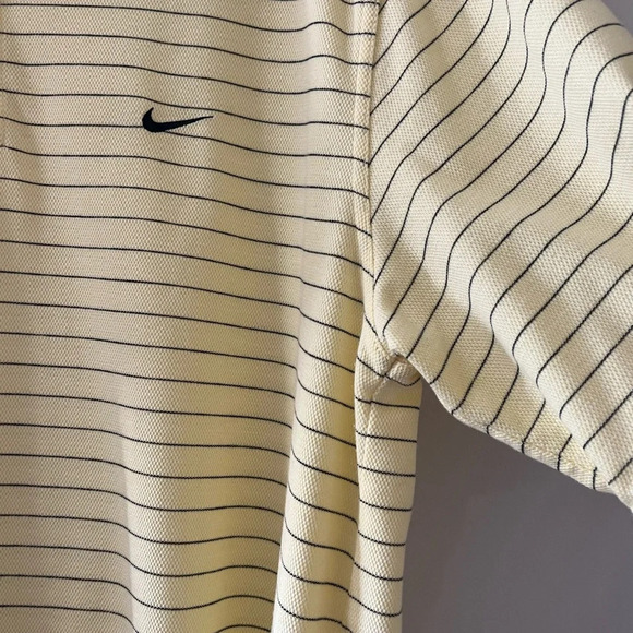 Men’s Nike Drifit Yellow and Black Stripped Shirt Size XL - Picture 3 of 4